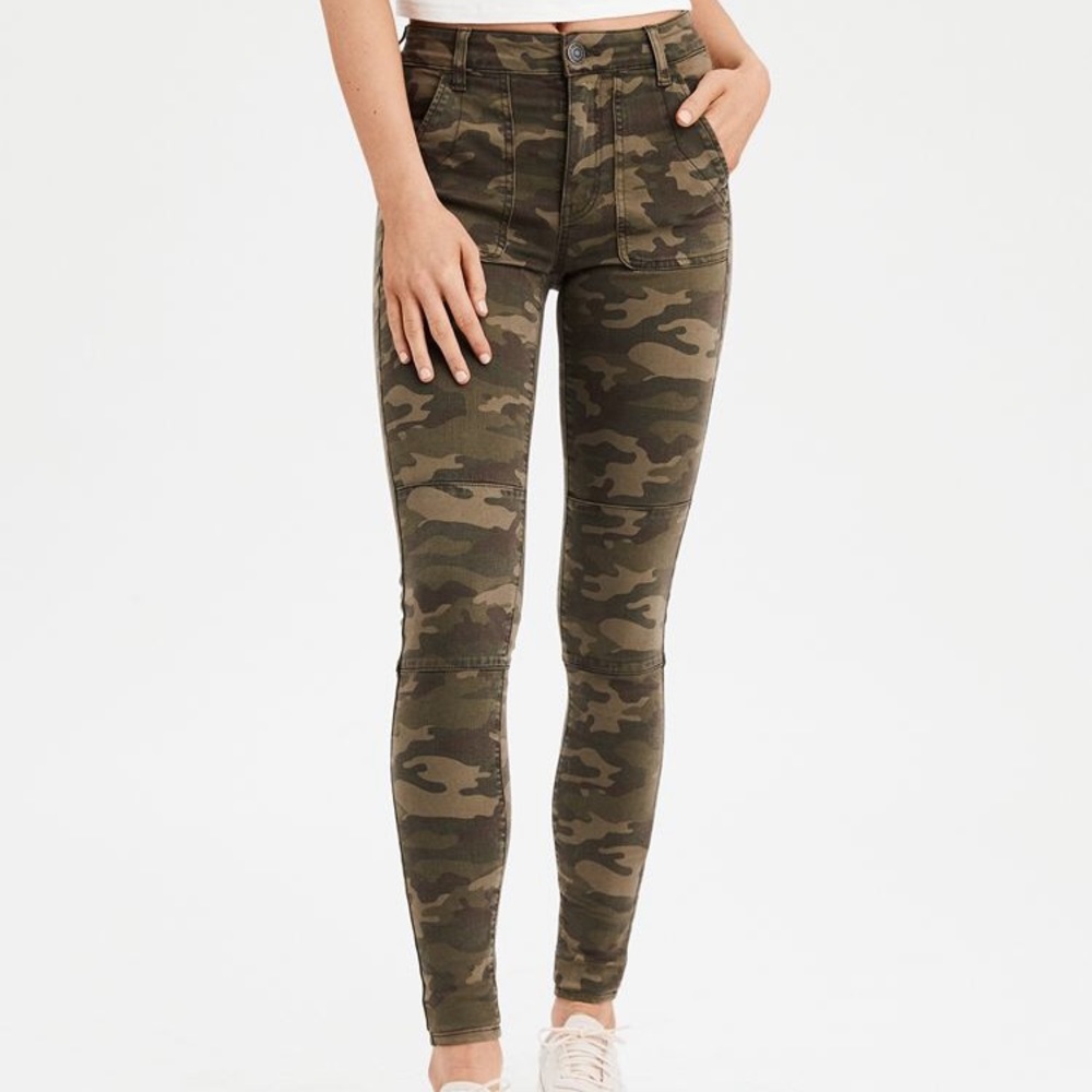 AE High Waisted Camo Jegging